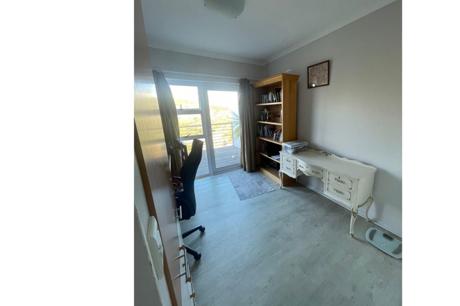 To Let 3 Bedroom Property for Rent in Big Bay Western Cape
